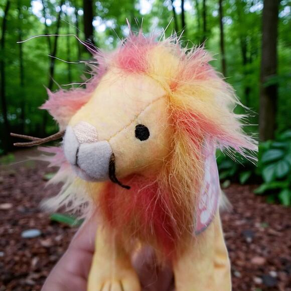 BUSHY THE LION - TY Beanie Baby - Teenie Beanie Babies (Year 2000) 7" - Picture 3 of 7